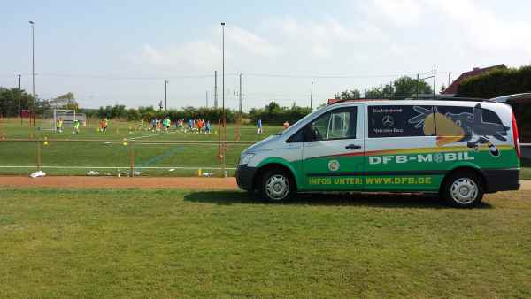 dfb_mobil.jpg dfb_mobil.jpg